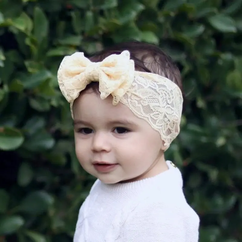 cintillos para bebes de moda - Cómo peinar a un bebé recién nacido