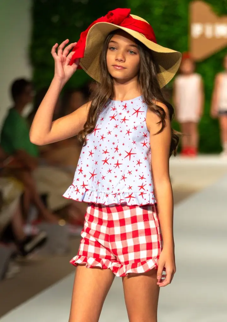 moda primavera verano niñas - Cómo vestir en verano a una niña