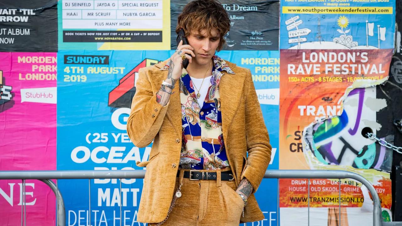 moda vestido coctel - Cuál es el traje de cóctel para hombres