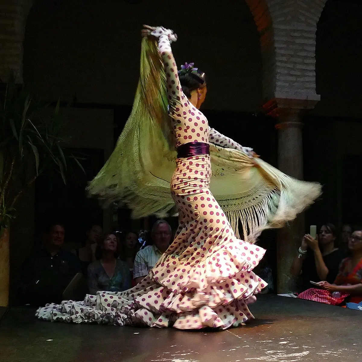 doñana moda flamenca - Dónde nace el traje de flamenca