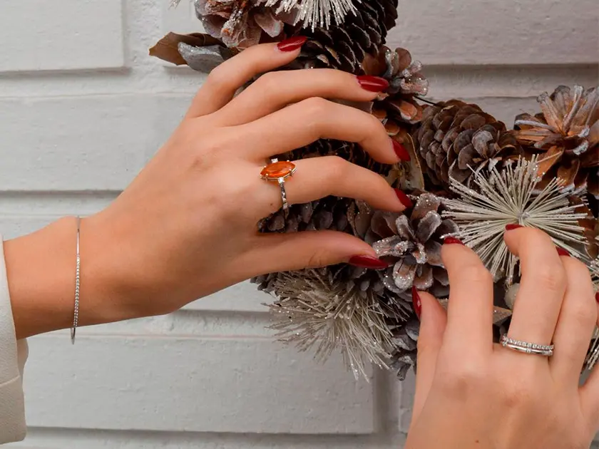 pulseras doradas de moda - Dónde se pone la pulsera