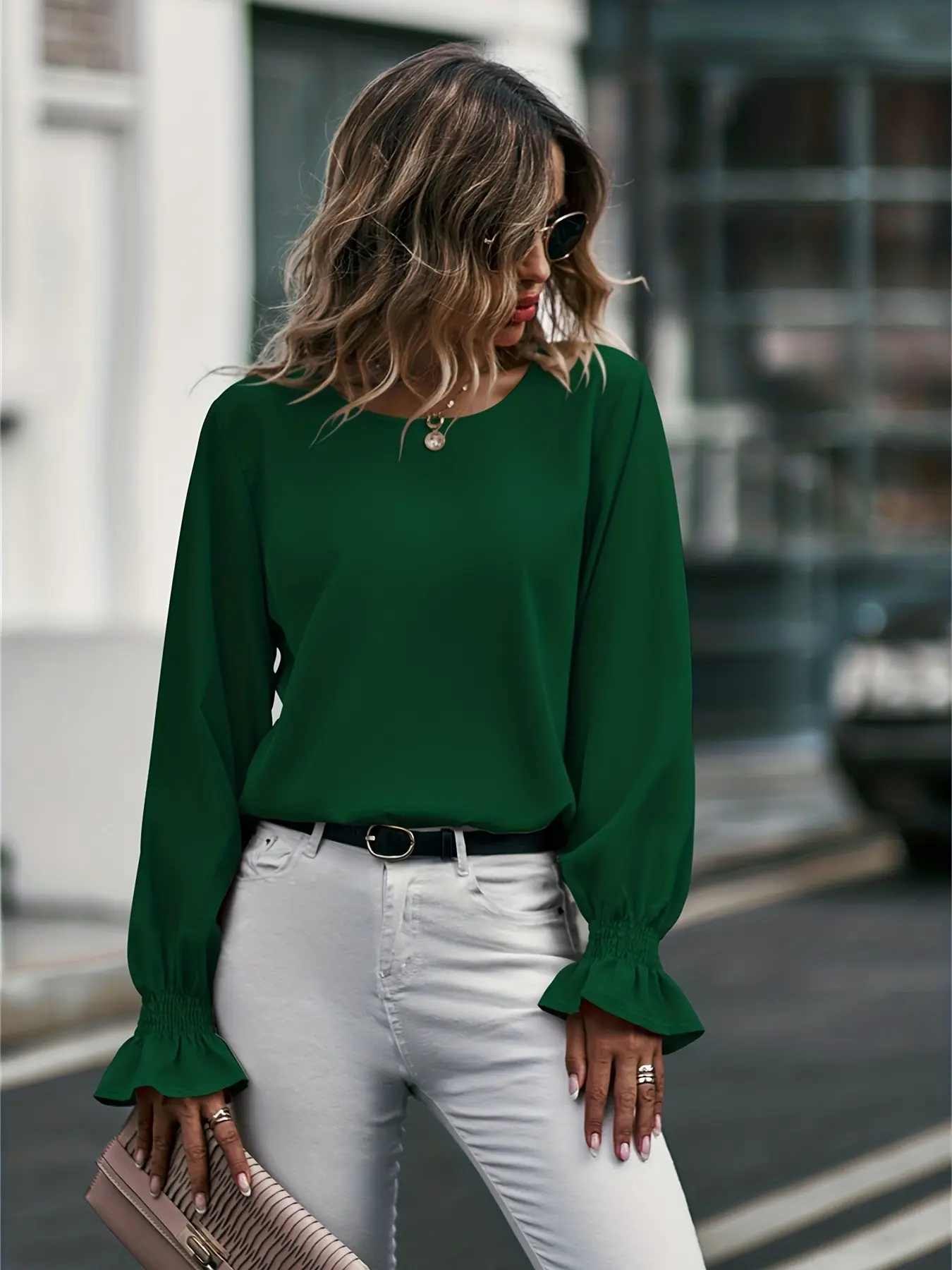 blusas verdes de moda - Qué color de pantalón combina con una blusa verde