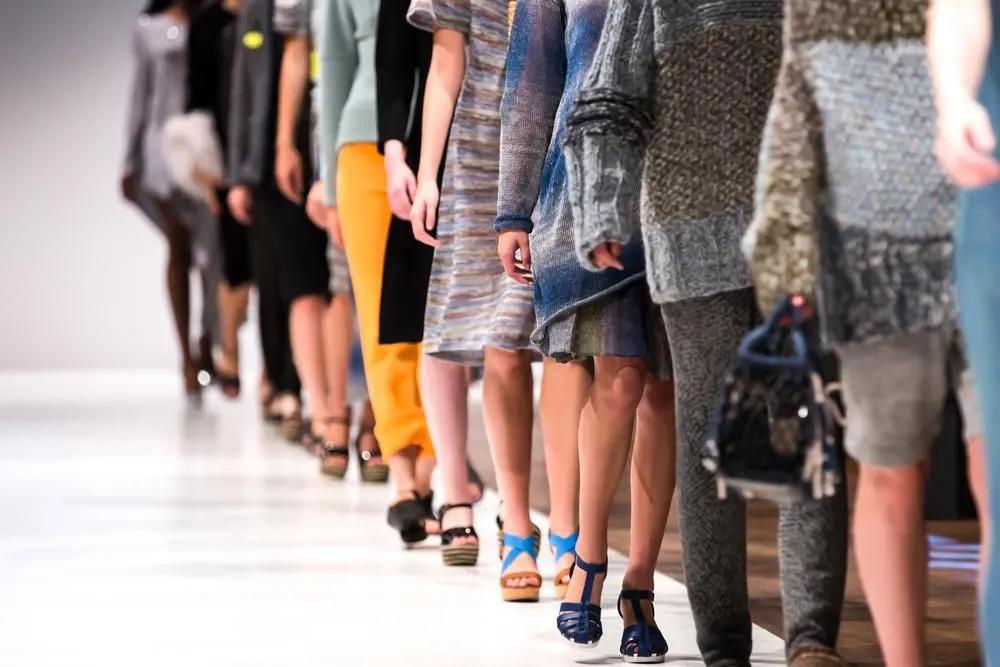 master en diseño de moda - Qué es un máster de moda
